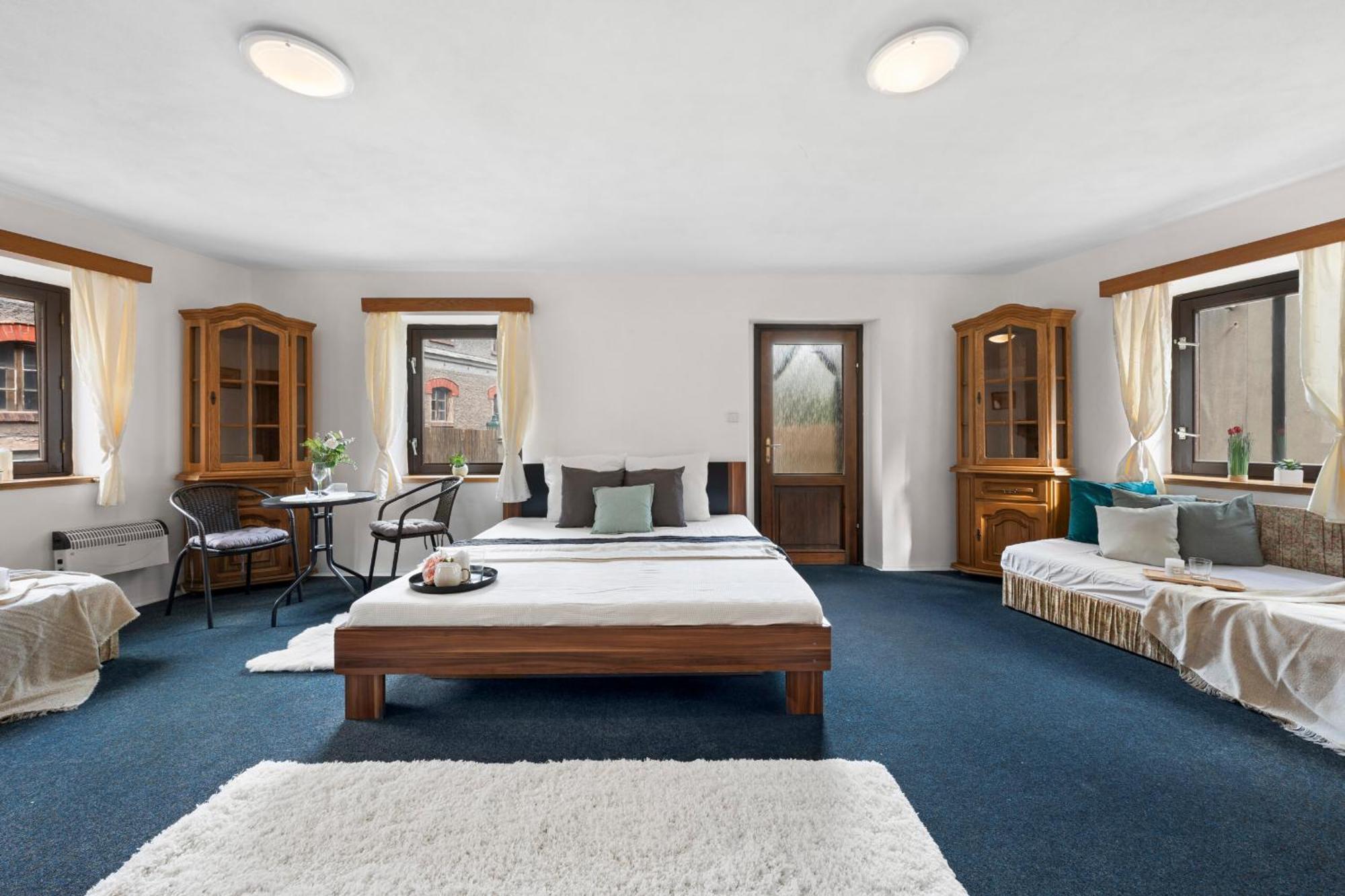 Apartmany Baroko Broumov Exteriör bild