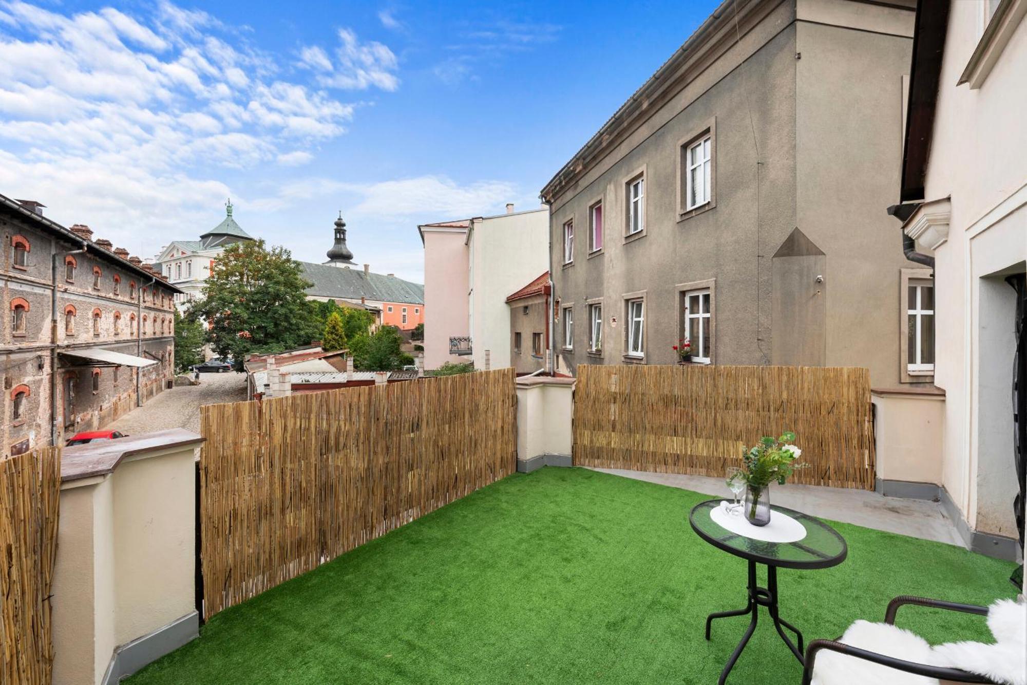 Apartmany Baroko Broumov Exteriör bild