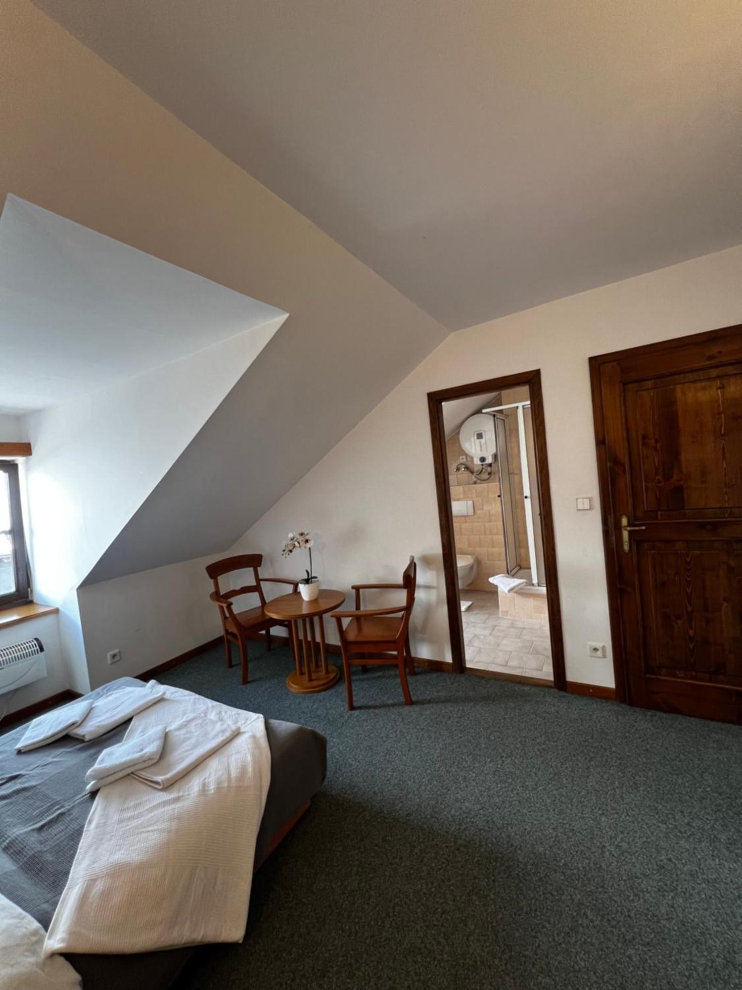 Apartmany Baroko Broumov Exteriör bild