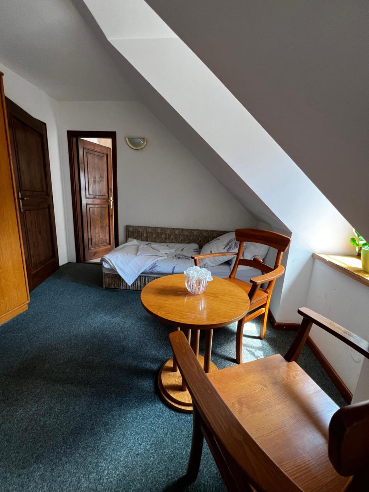Apartmany Baroko Broumov Exteriör bild
