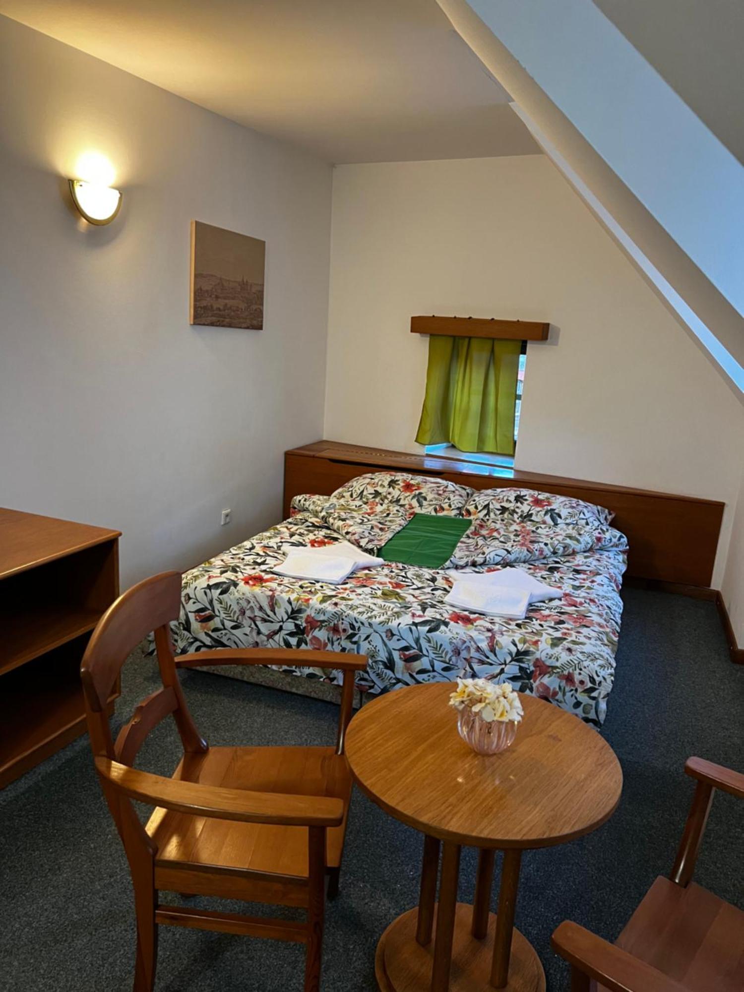 Apartmany Baroko Broumov Exteriör bild