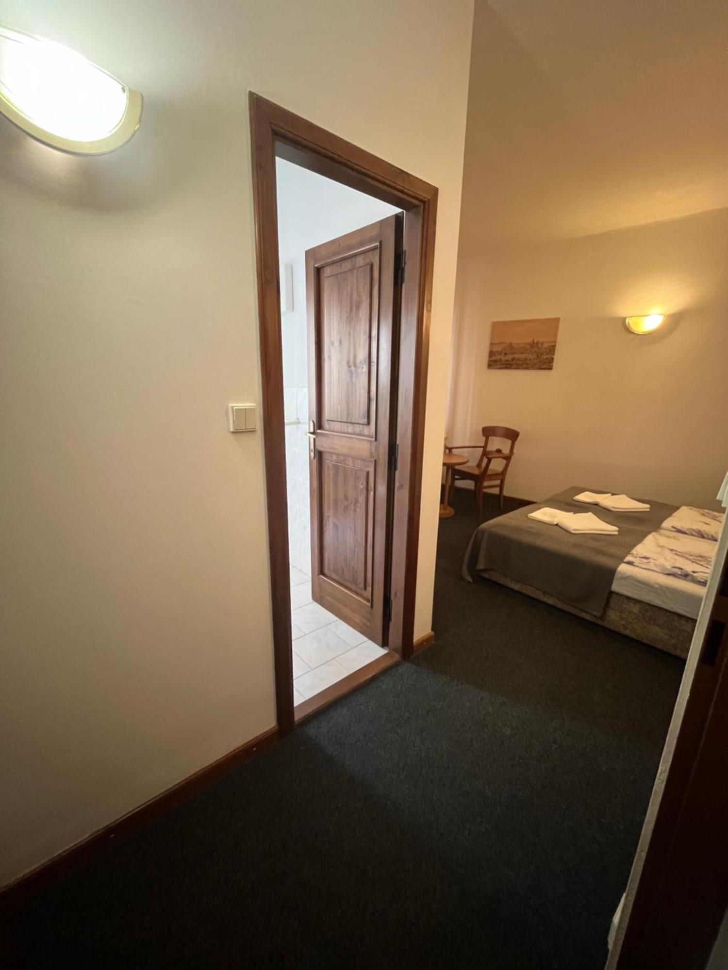 Apartmany Baroko Broumov Exteriör bild