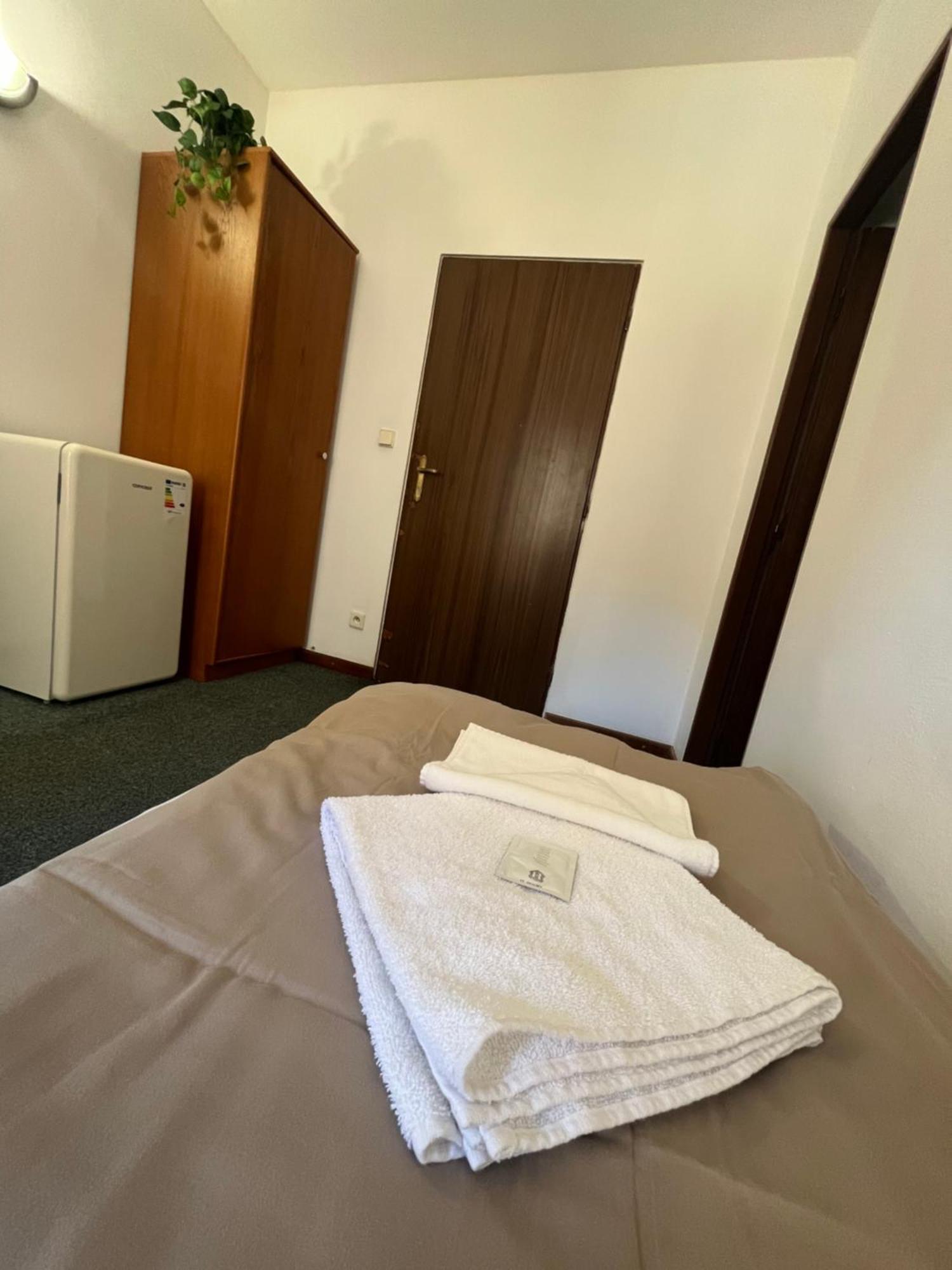 Apartmany Baroko Broumov Exteriör bild