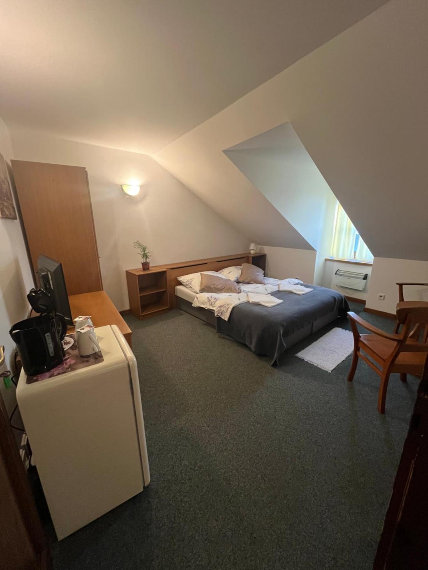 Apartmany Baroko Broumov Exteriör bild