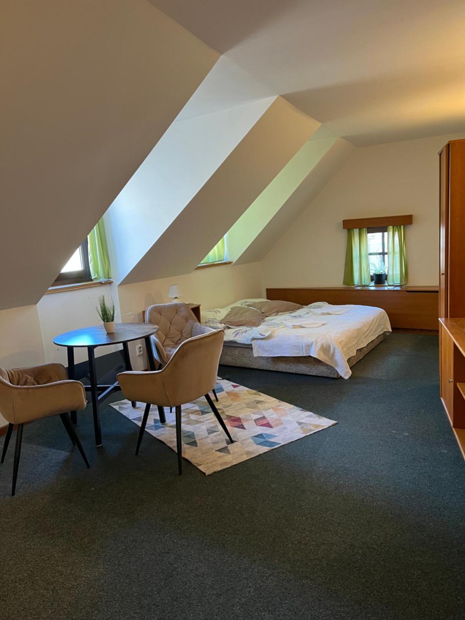 Apartmany Baroko Broumov Exteriör bild