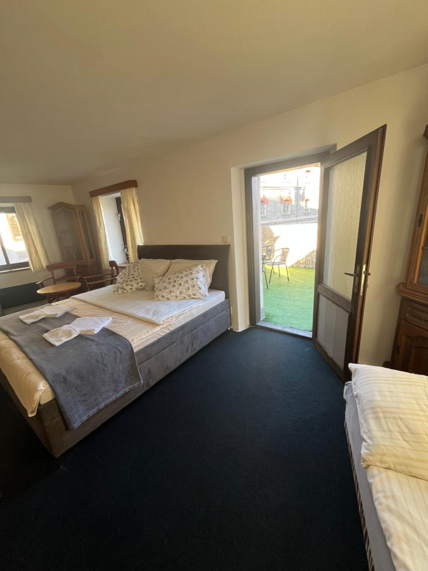 Apartmany Baroko Broumov Exteriör bild