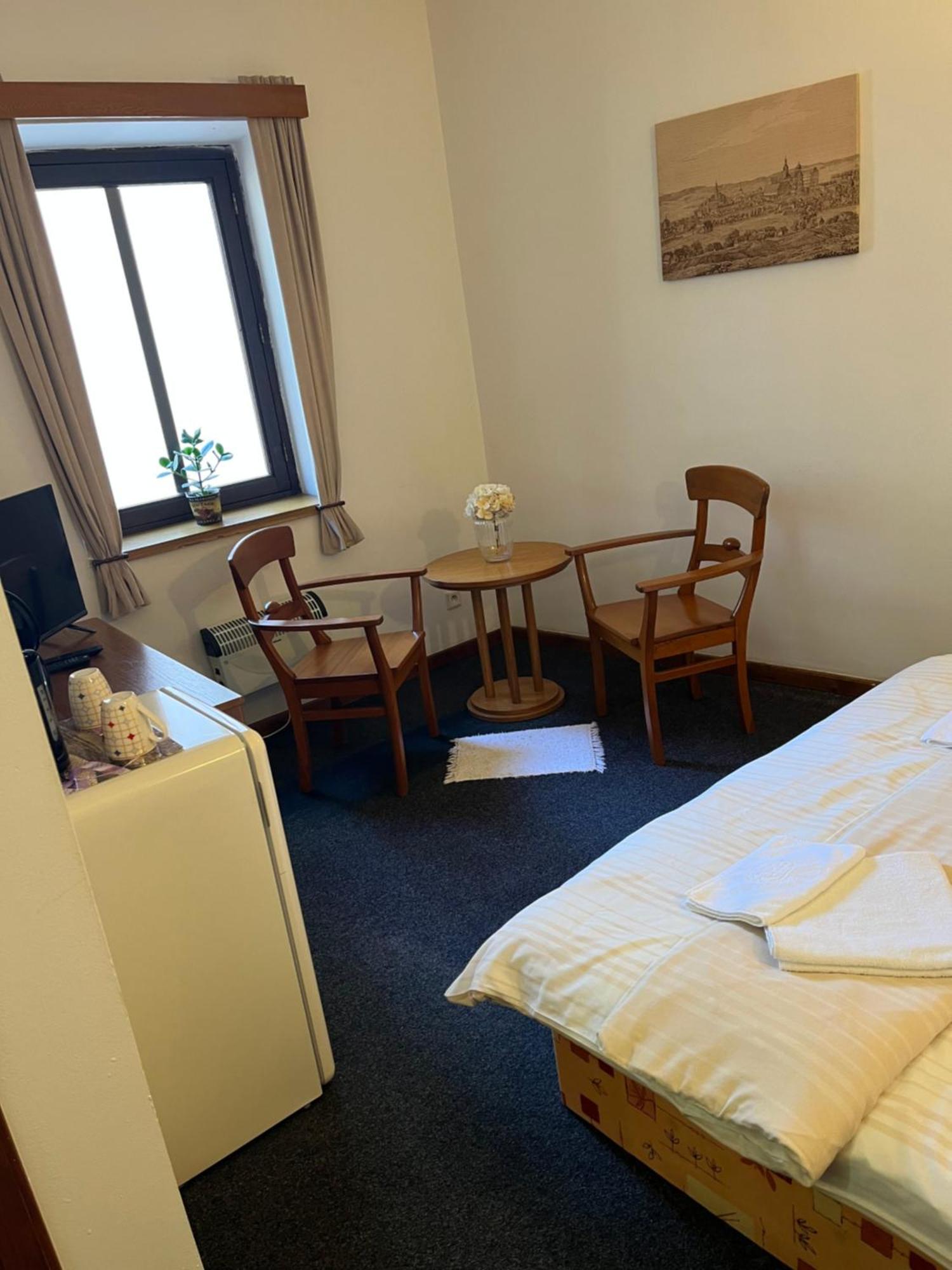 Apartmany Baroko Broumov Exteriör bild