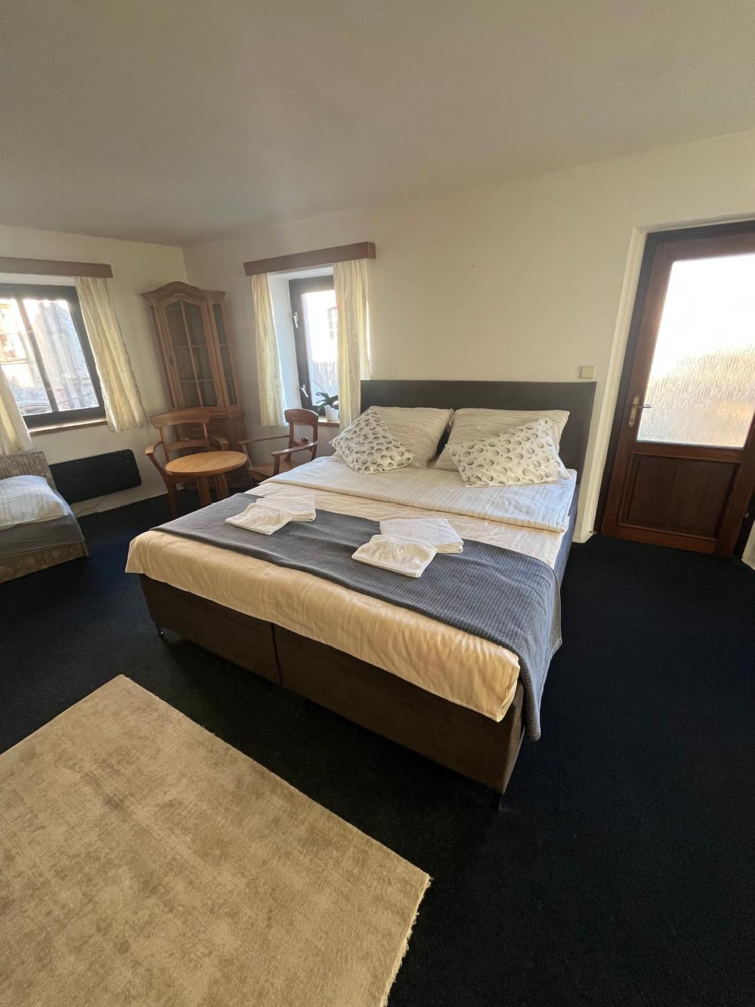 Apartmany Baroko Broumov Exteriör bild
