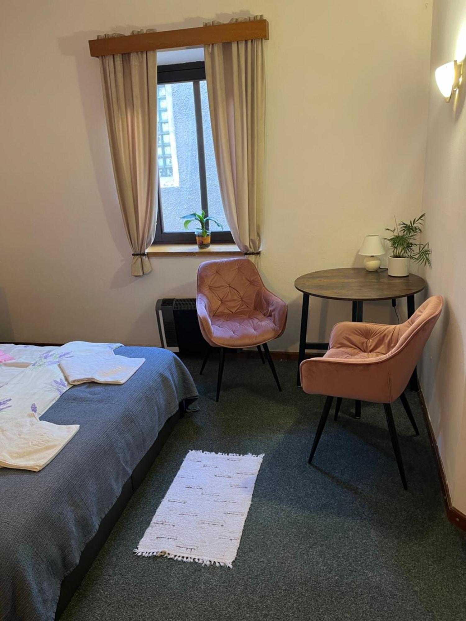 Apartmany Baroko Broumov Exteriör bild